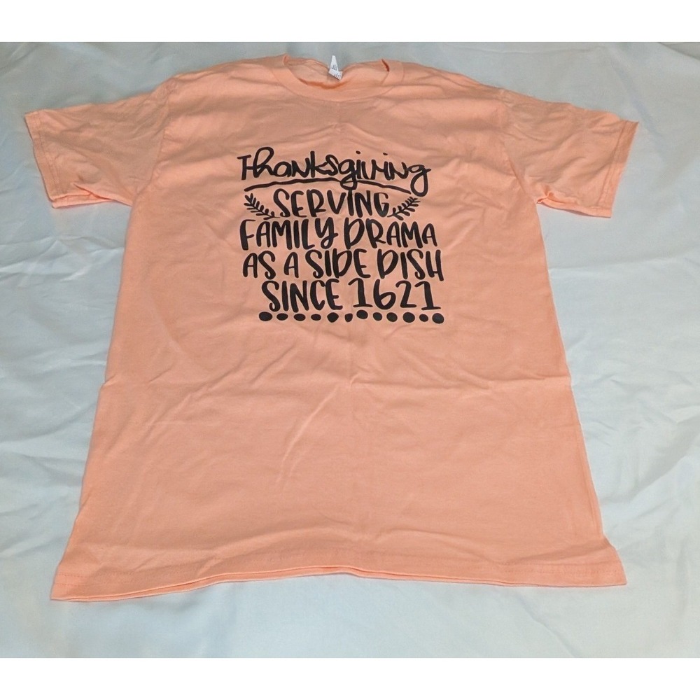 Hanes Graphic T-Shirt Womens Small Peach Excellent Thanksgiving Family Drama Tee
